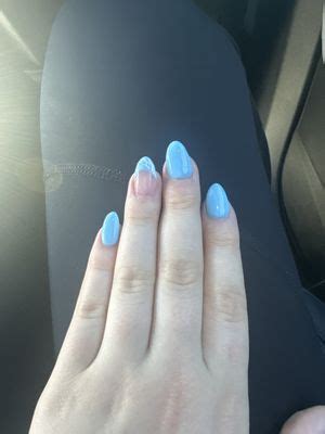 The Nails Shop 5 .